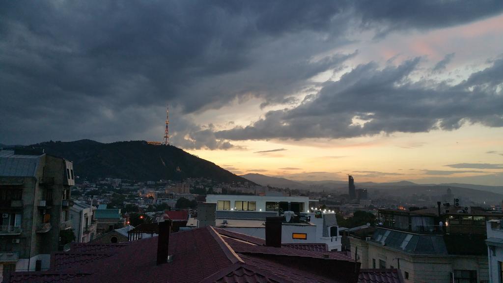 Hotel Feri Tbilisi Exteriör bild
